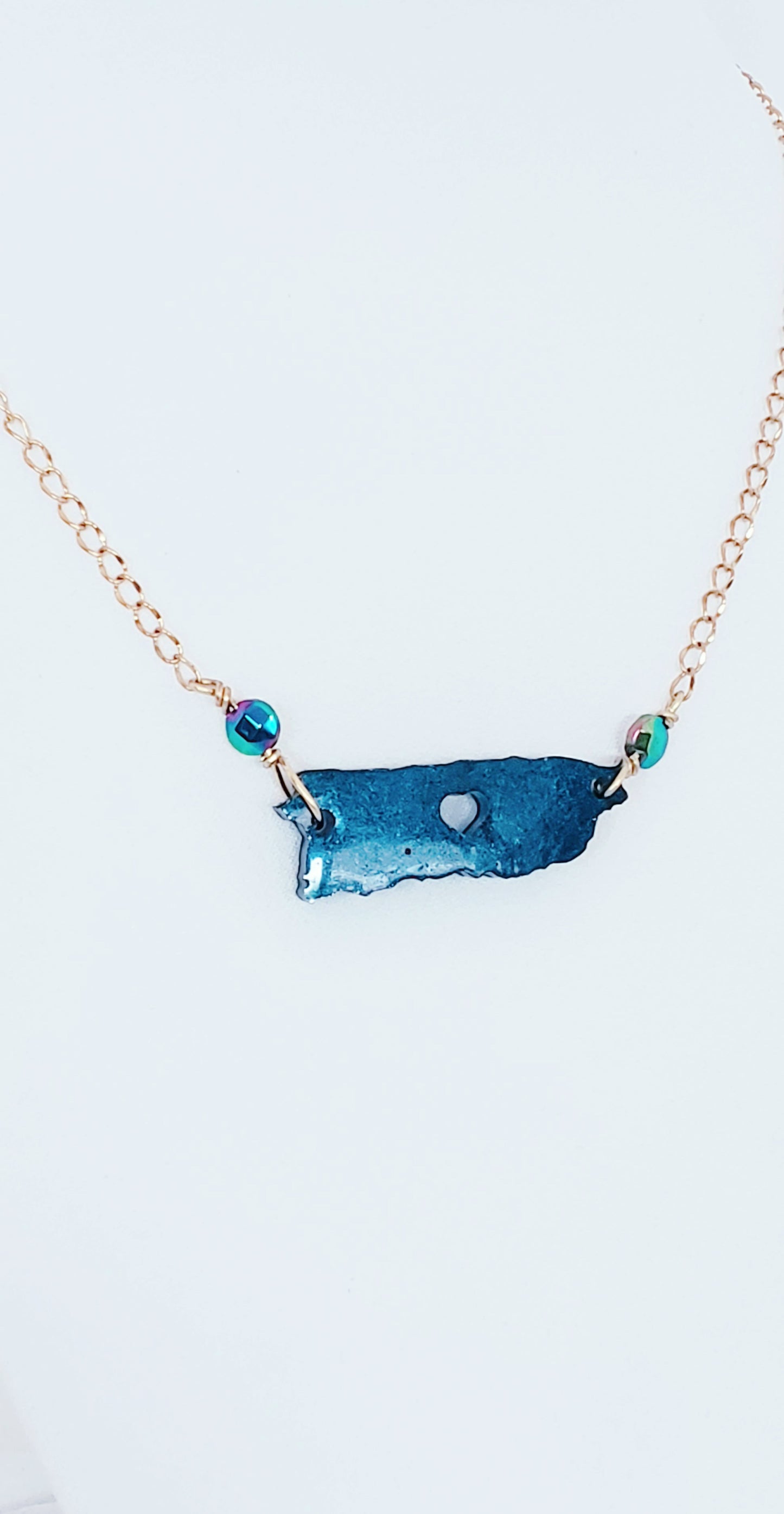 Collar en Acero Inoxidable con Mapa de Puerto Rico en Resina Azul - K.Beloved LLC