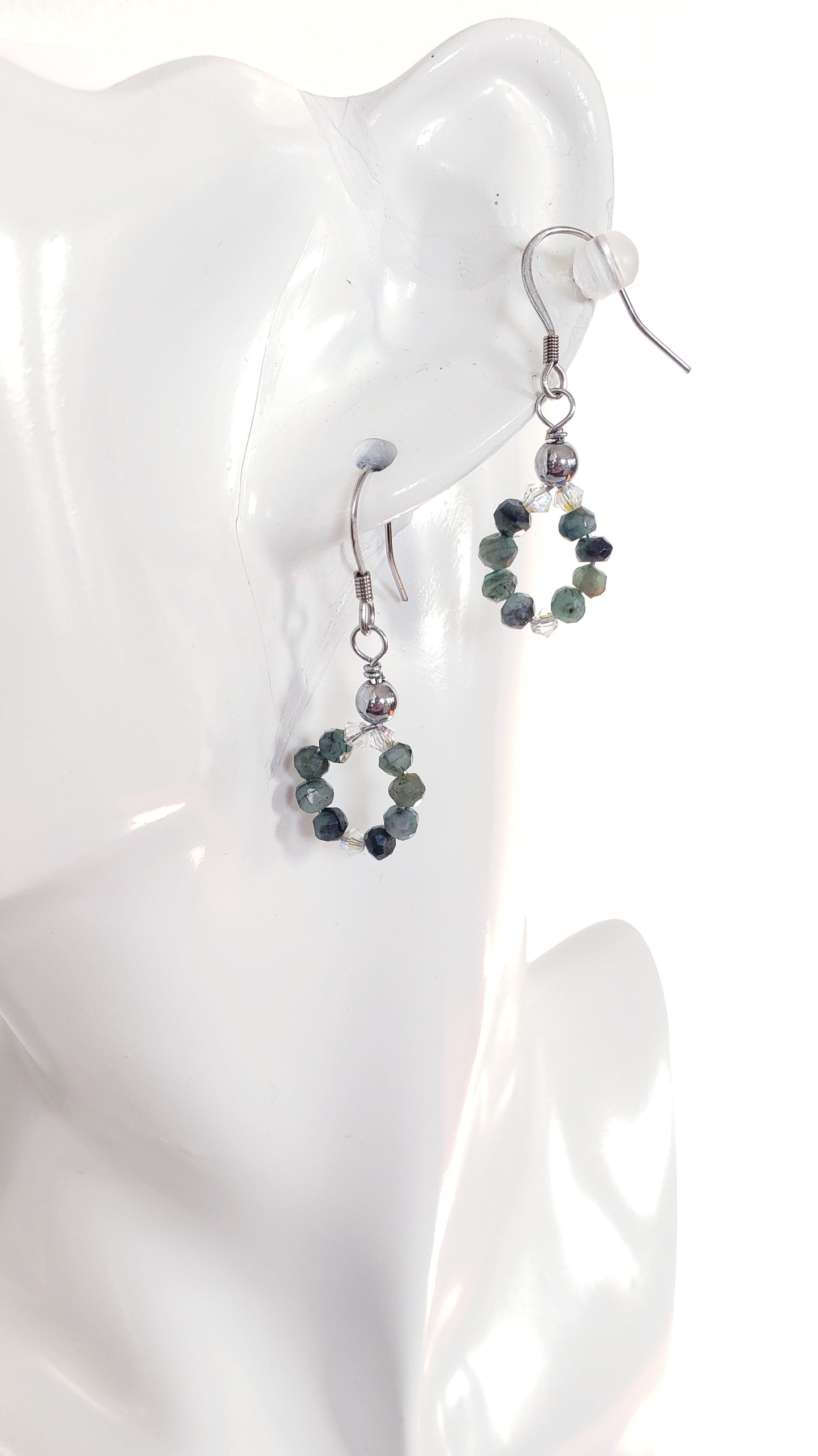 Elegancia Natural: Collar y Aretes en Plata 925 con Esmeraldas Genuinas - K.Beloved LLC