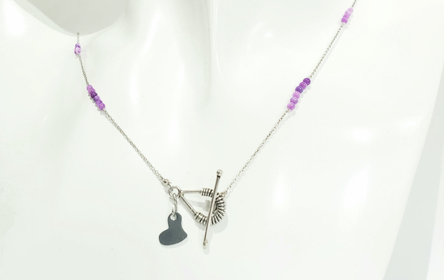 Collar de Plata 925 ,elaborado con Concha de Nácar Genuino,un Colgante Capiz. El cierre en forma de lágrima de Plata 925 ,en Combinación con unos Pendientes Delicado - K.Beloved LLC