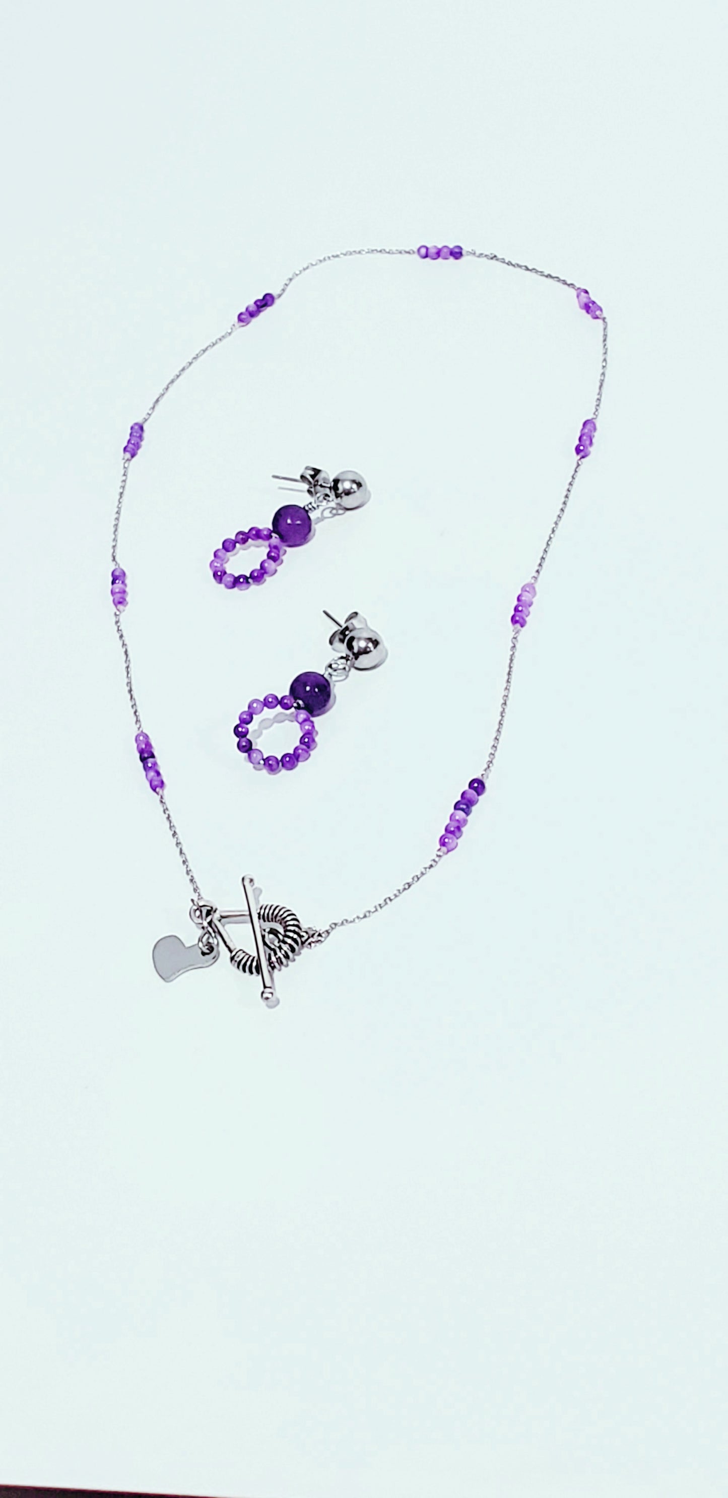 Collar de Plata 925 ,elaborado con Concha de Nácar Genuino,un Colgante Capiz. El cierre en forma de lágrima de Plata 925 ,en Combinación con unos Pendientes Delicado - K.Beloved LLC