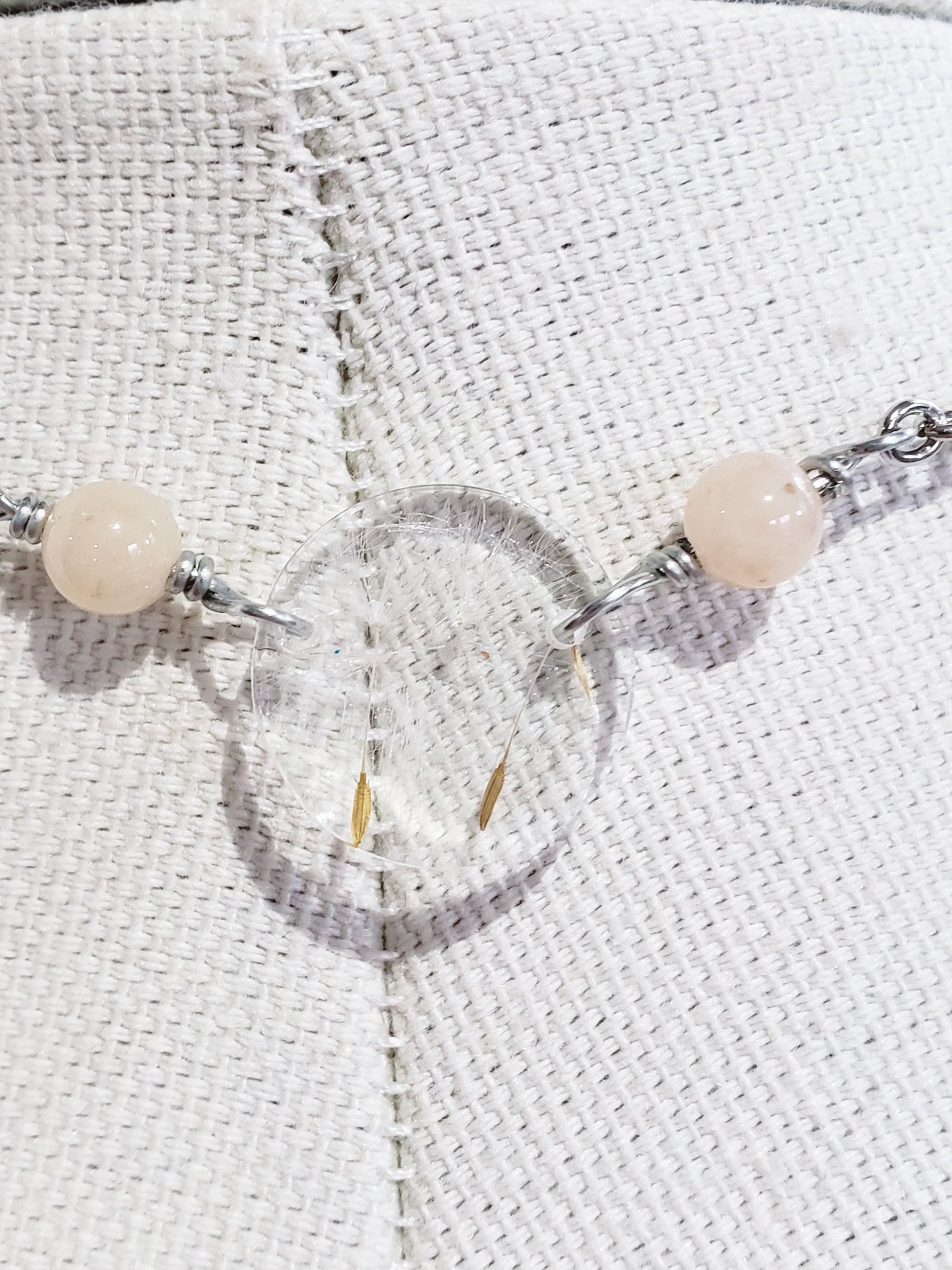 Dos estilo en Un mismo Collar, Collar en Acero Inoxidable con Dije del Mapa De P.R. en Resina Trasparente con Flores secas  y otro dije en Resina con Flor de Diente de león real - K.Beloved LLC