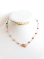 Collar de Acero Inoxidable con Perlas de Cristal Genuinas que ofrecen un Estilo Sutil y Delicado - K.Beloved LLC