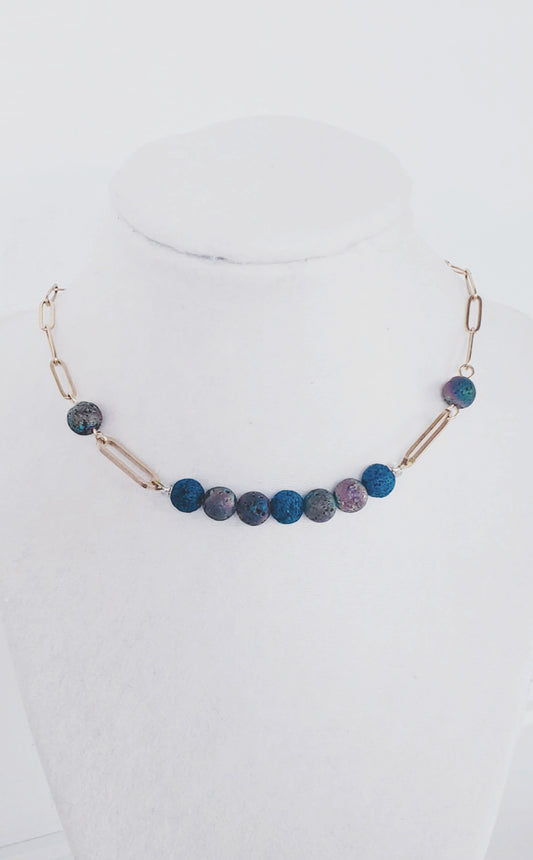 Collar  de eslabón en Acero Inoxidable con Piedra de Lava Rock Azul y Tornasol - K.Beloved LLC