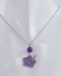 Collar en Acero Inoxidable  Flor Maga en Resina Violeta  con Cuarzo Violeta - K.Beloved LLC