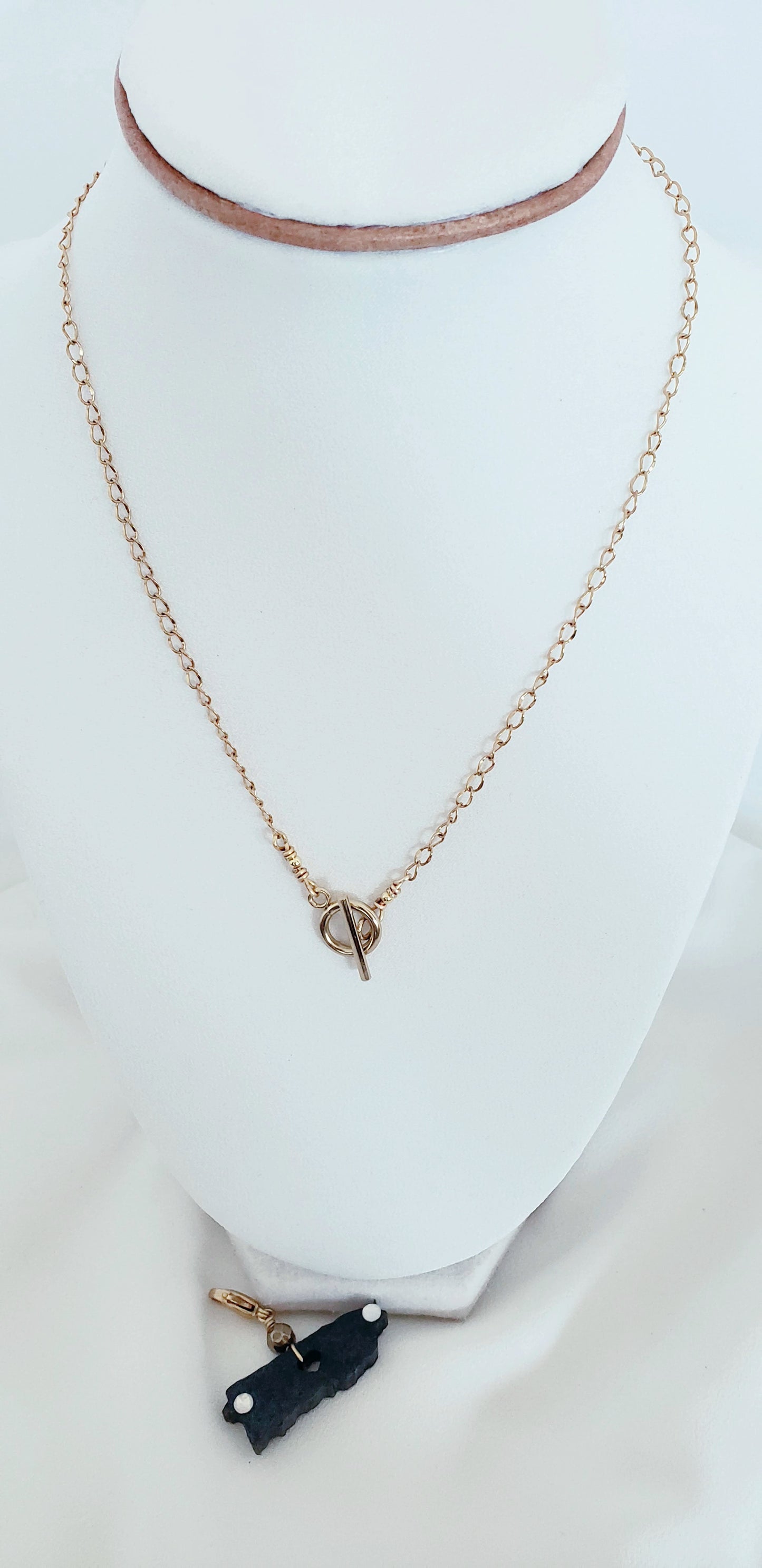 Transforma tu look al instante con nuestros collares de dijes desmontables!!!   Collar en Acero Inoxidable con Dije del Mapa De P.R. en Resina color Negro - K.Beloved LLC