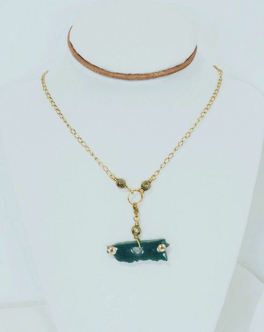Collar en Acero Inoxidable con Dijes desmontables del Mapa De P.R. en Resina color Verde - K.Beloved LLC