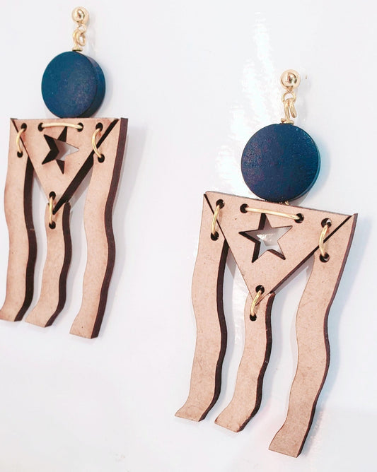 Pendientes de Madera con un Toque en Azul  de la Bandera de Puertoriqueña - K.Beloved LLC
