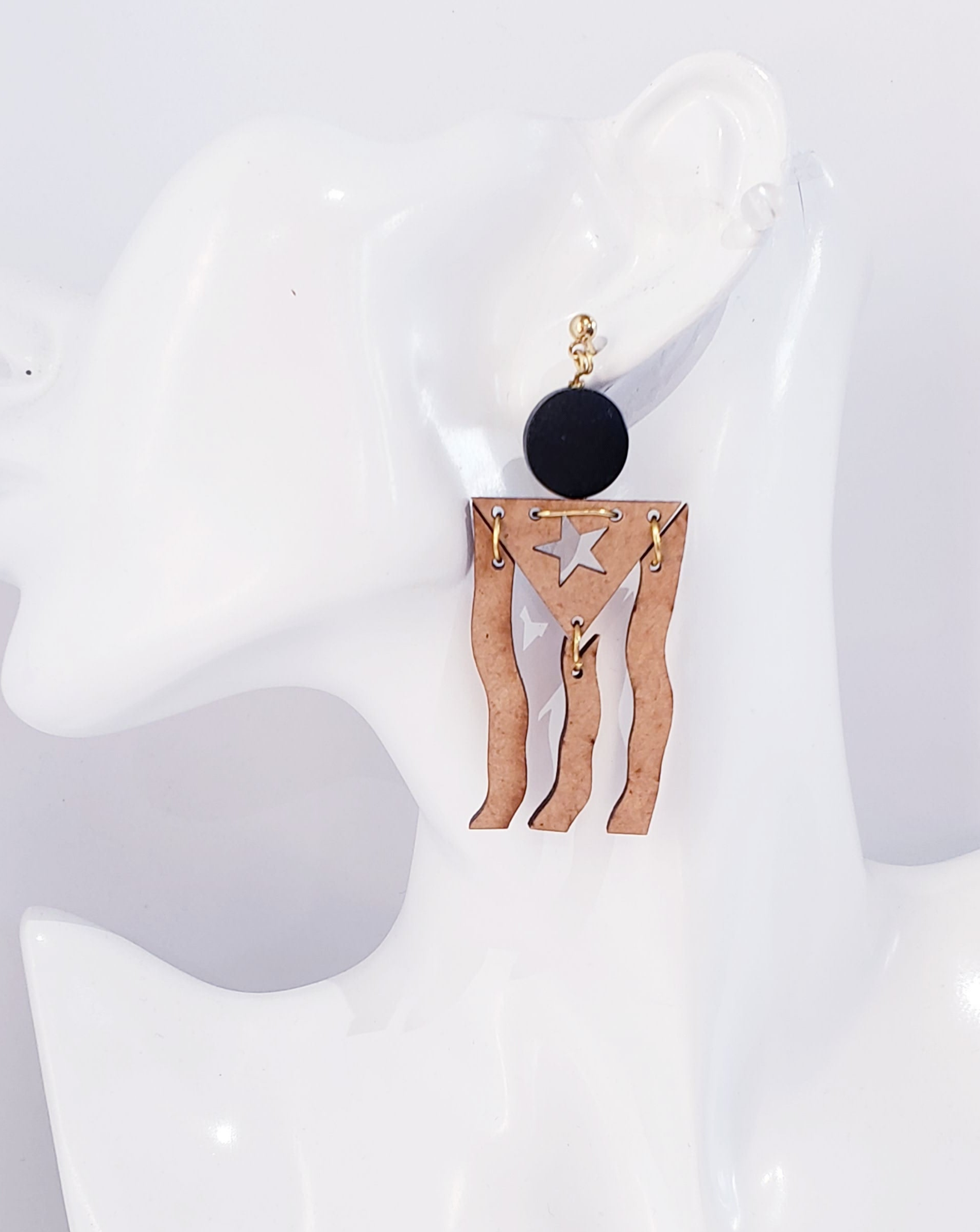Pendientes de Madera con un Toque de Negro  de la Bandera de Puertoriqueña - K.Beloved LLC