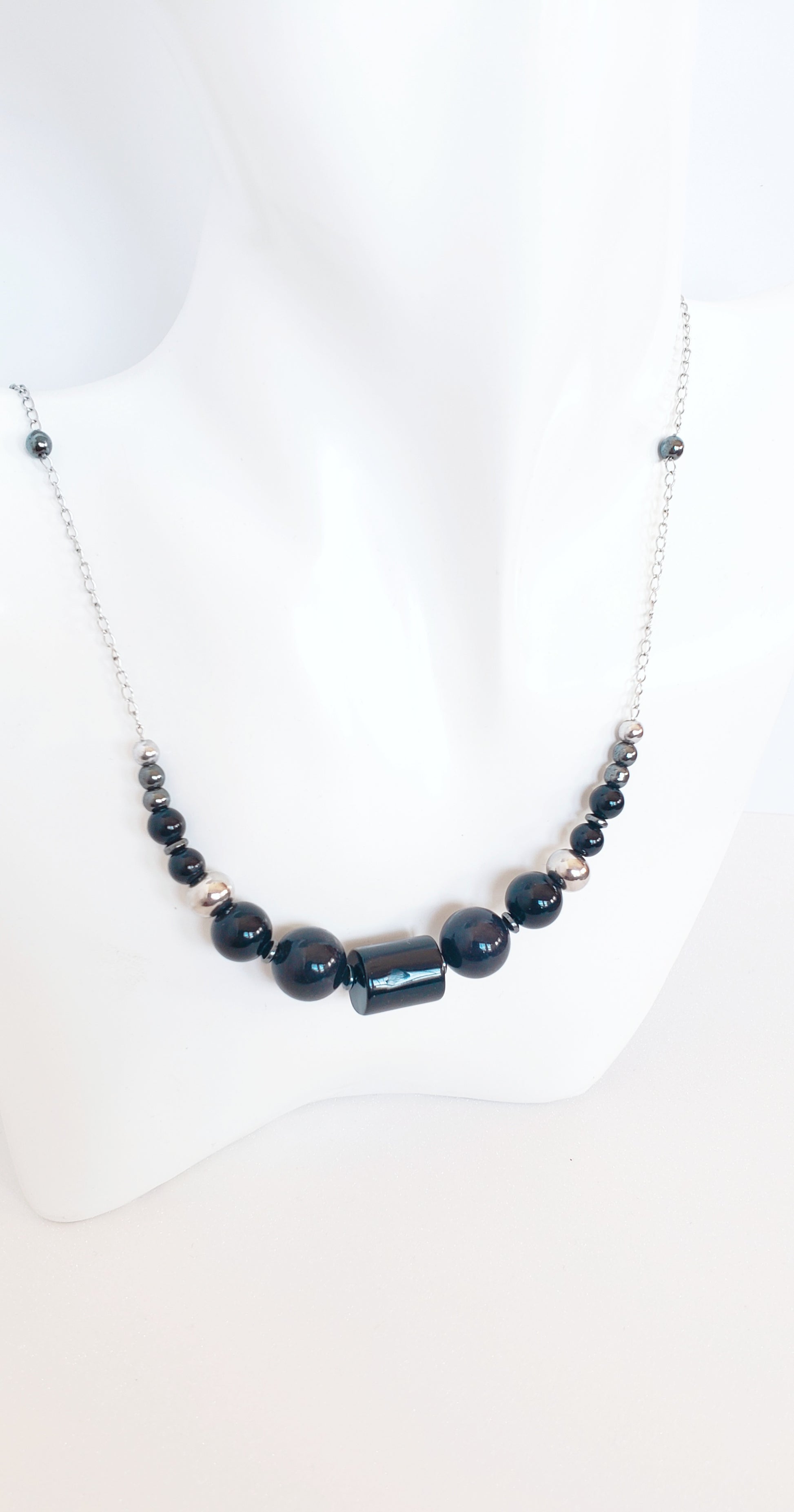 Diseño Unico en Collar y Aretes en Acero inoxidable con hermosas Piedras Ágata Negra - K.Beloved LLC