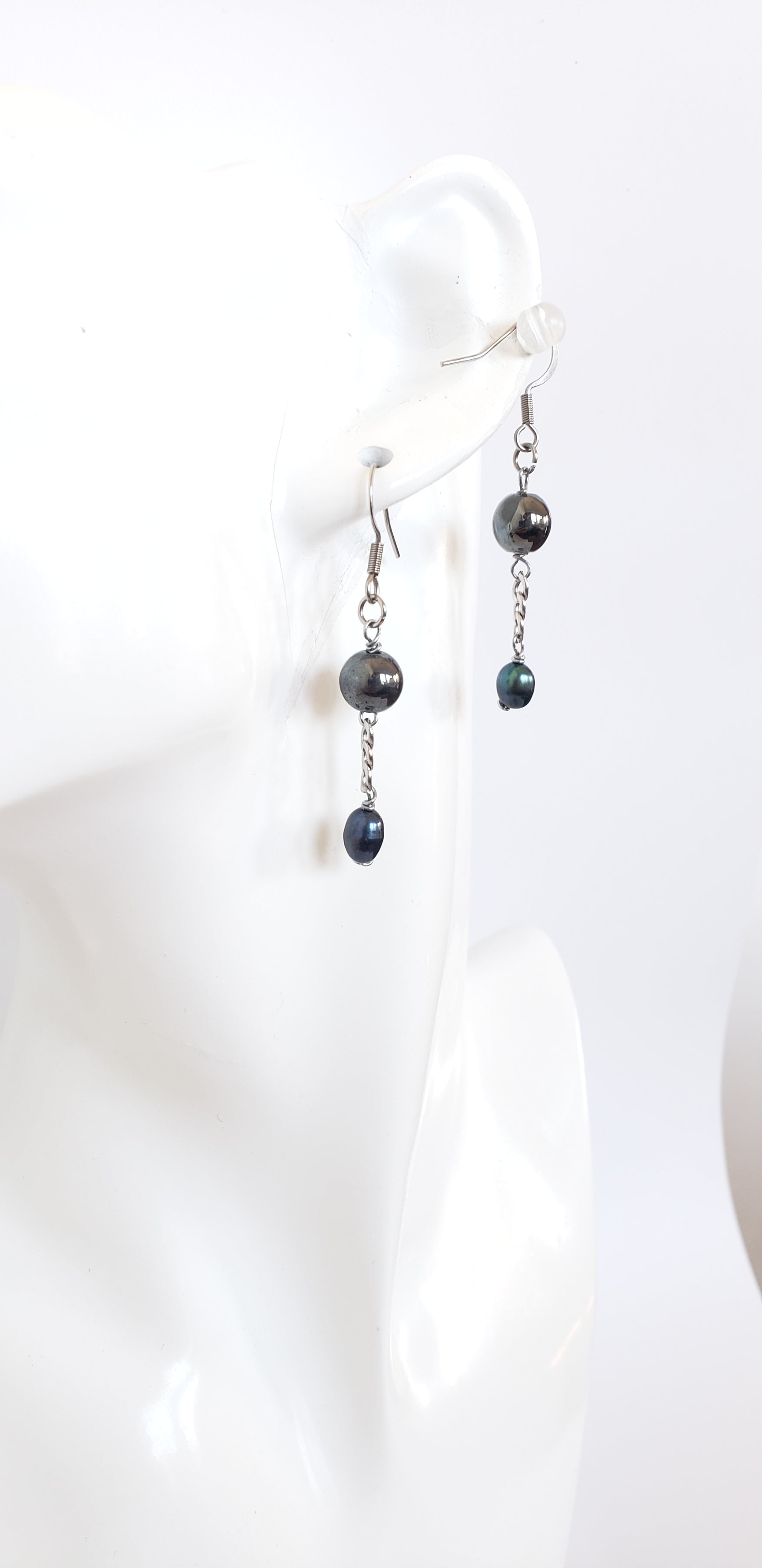 Conjunto de collar y aretes de Perlas Cultivadas de Agua Dulce con un Colgante desmontable en Flor de Perlas - K.Beloved LLC