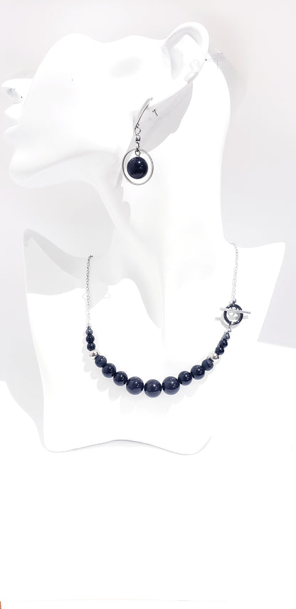 Conjunto de Collar y Aretes está elaborado en acero inoxidable con bellas  piedra de Agata y Onix negra. - K.Beloved LLC