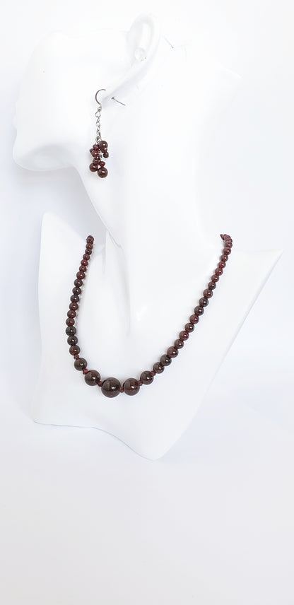 Garnet Necklace and Earrings Set - K.Beloved LLC
