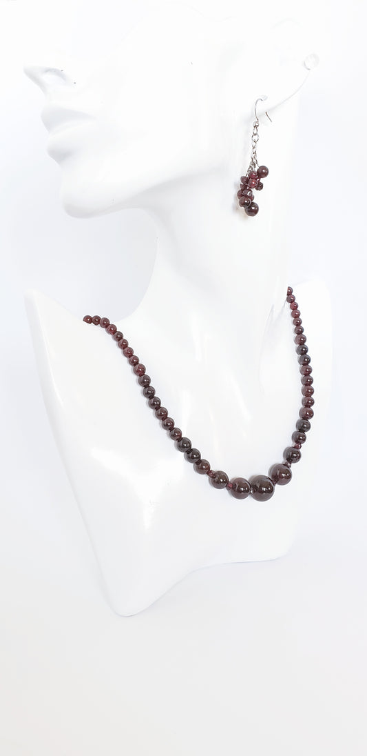 Garnet Necklace and Earrings Set - K.Beloved LLC