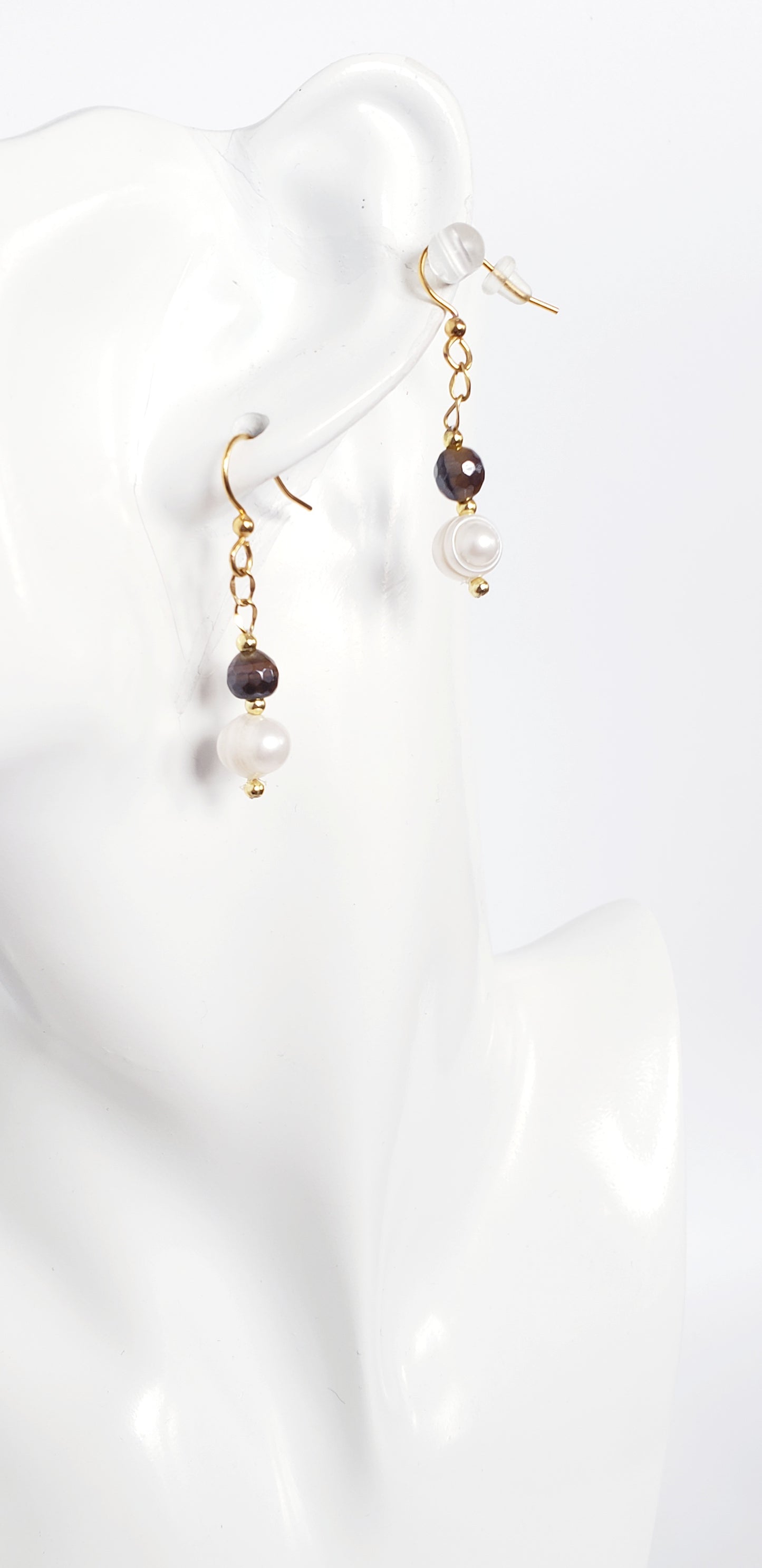 **Brilla con Estilo: Gargantilla y Aretes de Perlas y Tiger Eye, ¡Un equilibrio perfecto entre delicadeza y carácter! - K.Beloved LLC