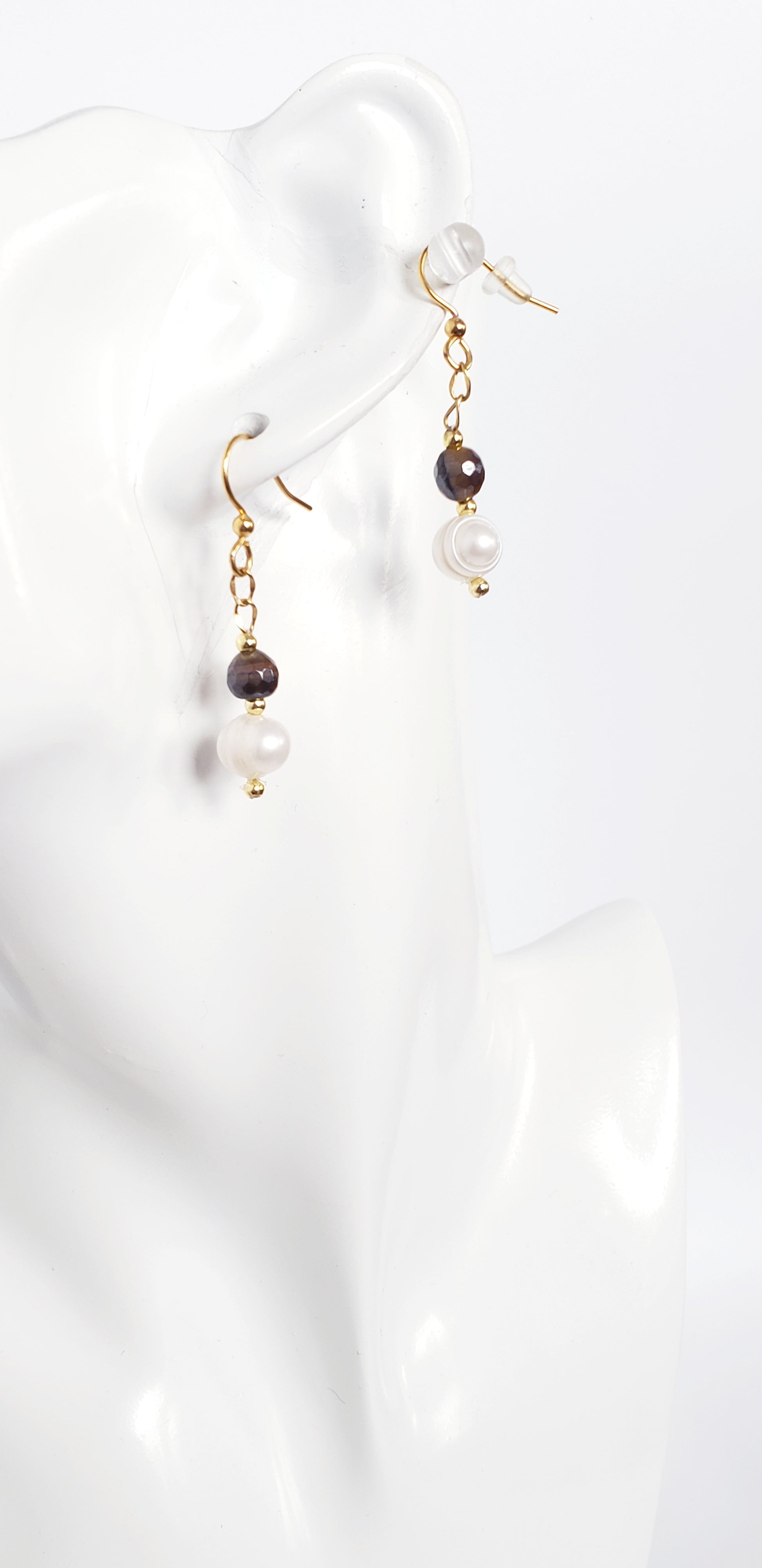 **Brilla con Estilo: Gargantilla y Aretes de Perlas y Tiger Eye, ¡Un equilibrio perfecto entre delicadeza y carácter! - K.Beloved LLC