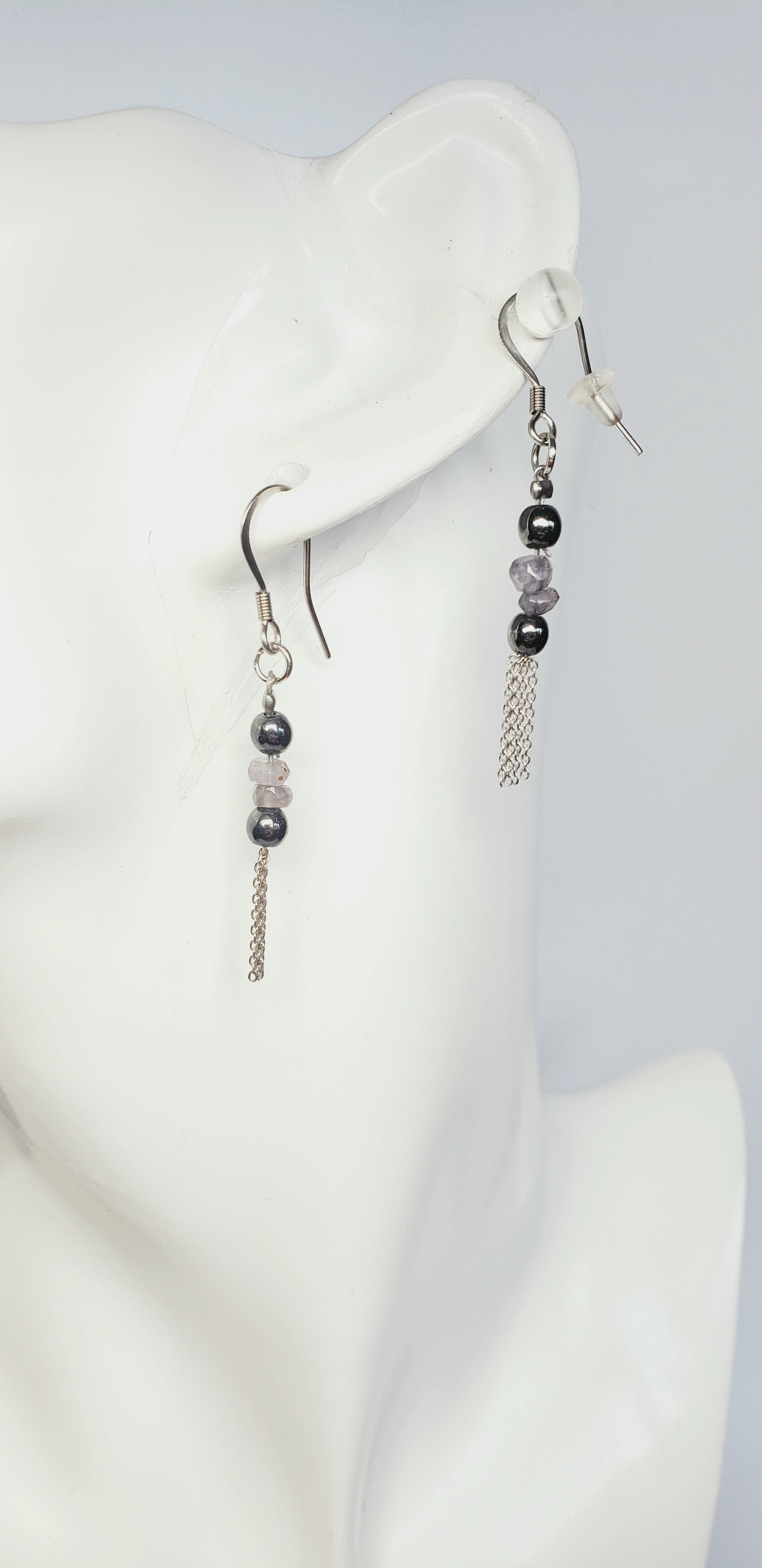 Dale un toque Delicado a tu Estilo con este hermoso Collar Combinado con sus Aretes en Plata 925 y delicada Piedra Iolite - K.Beloved LLC