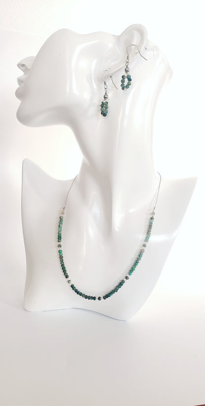Elegancia Natural: Collar y Aretes en Plata 925 con Esmeraldas Genuinas - K.Beloved LLC