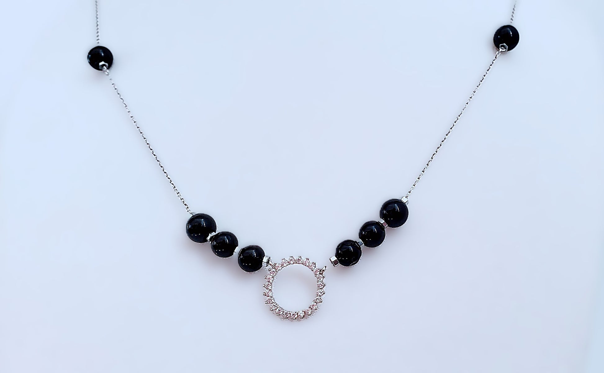 Dúo de impacto: Collar y aretes de Ágate Negra, el toque elegante y versátil que tu estilo necesita - K.Beloved LLC