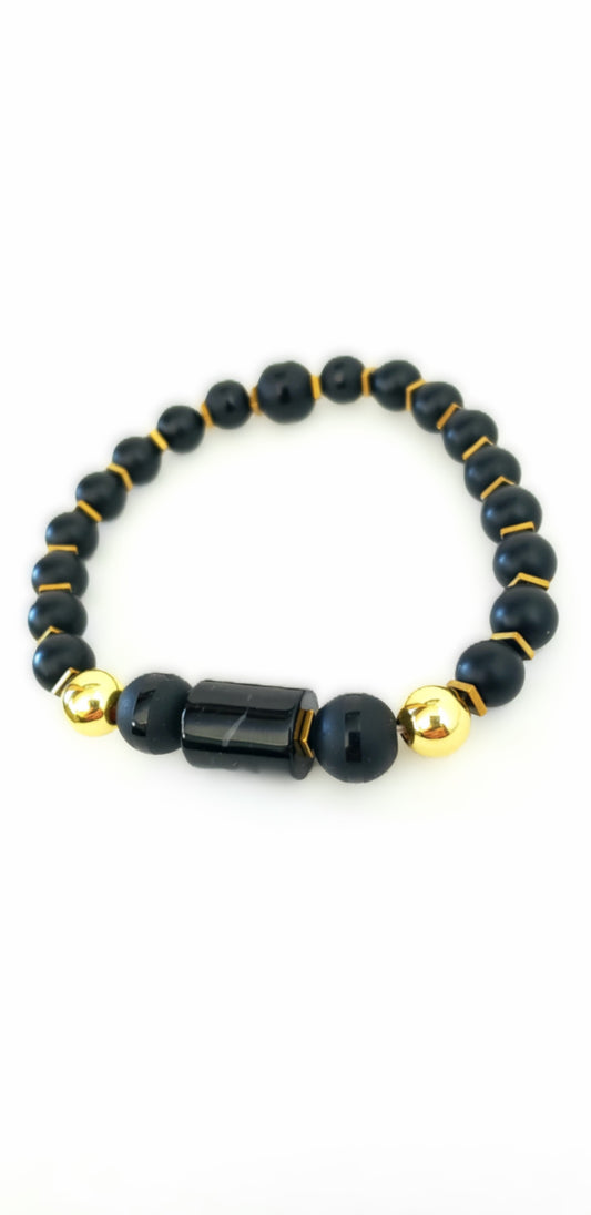 Esta pulsera impresionante combina piedras de gran significado, ideal para hombres que buscan proyectar confianza, estilo y fortaleza en cada detalle. - K.Beloved LLC