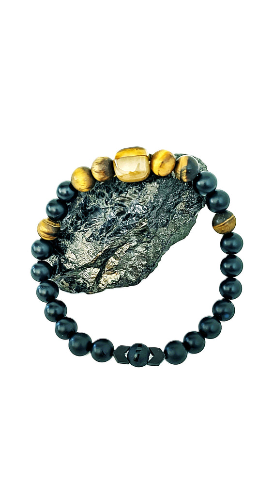 Esta pulsera única combina el elegante Ojo de Tigre Amarillo Mate, una piedra poderosa que aporta no solo estilo, sino también un profundo significado espiritual y energético. - K.Beloved LLC