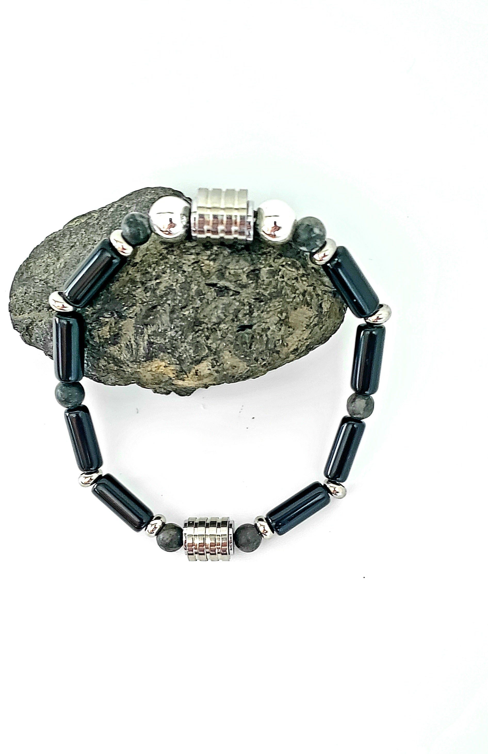 Brazalete  de Obsidiana Negra , Protección Implacable. Canaliza tu fuerza interior y proyecta autoridad con estilo. - K.Beloved LLC