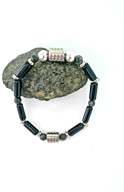 Brazalete  de Obsidiana Negra , Protección Implacable. Canaliza tu fuerza interior y proyecta autoridad con estilo. - K.Beloved LLC
