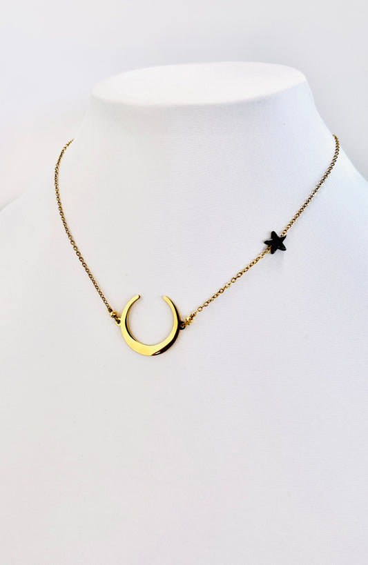 "Destellos Celestiales: Collar de Media Luna y  un destello de Estrella " - K.Beloved LLC