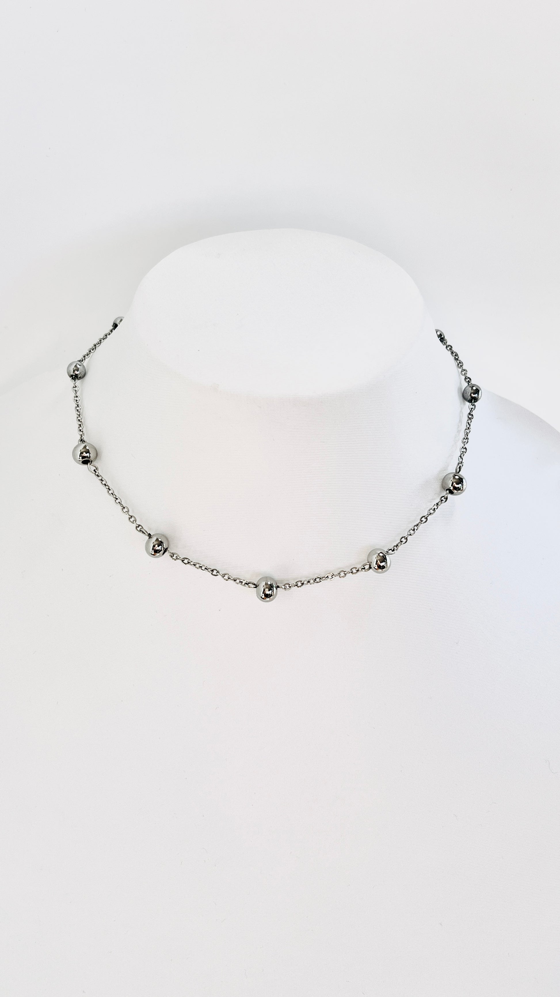 Elegancia que se Lleva en la Espalda: Collar en Acero Inoxidable para Escotes Únicos - K.Beloved LLC