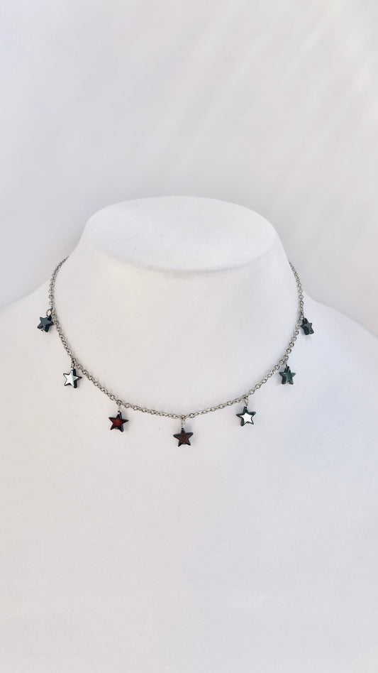 Collar en Acero Inoxidable con Estrellas de Hematite negro - K.Beloved LLC