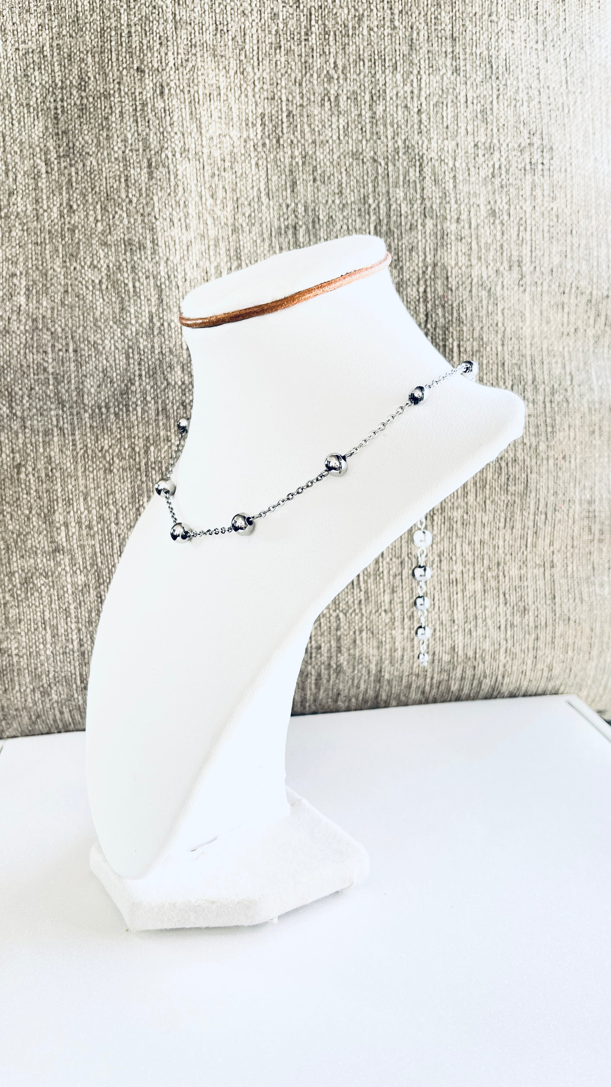 Elegancia que se Lleva en la Espalda: Collar en Acero Inoxidable para Escotes Únicos - K.Beloved LLC
