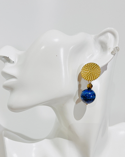 Aretes Bohemio redondo en Acero Inoxidable Dorado con Piedra lapis Lazuli - K.Beloved LLC