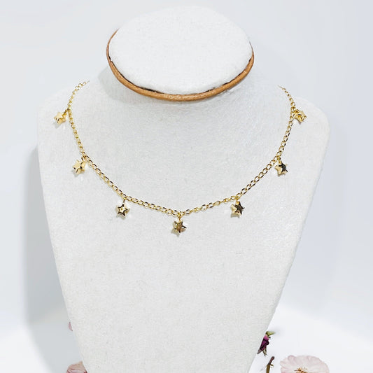 Collar en cero Inoxidable con Estrellas en Hematite - K.Beloved LLC