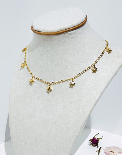 Collar en cero Inoxidable con Estrellas en Hematite - K.Beloved LLC