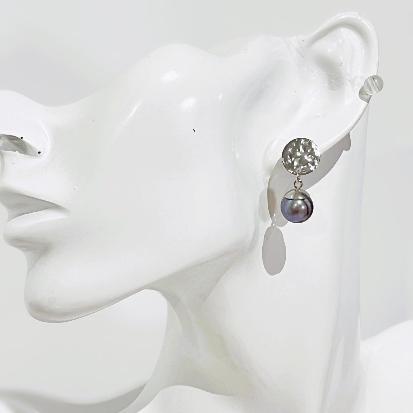 Delicado Aretes de Perlas Tahiti - K.Beloved LLC