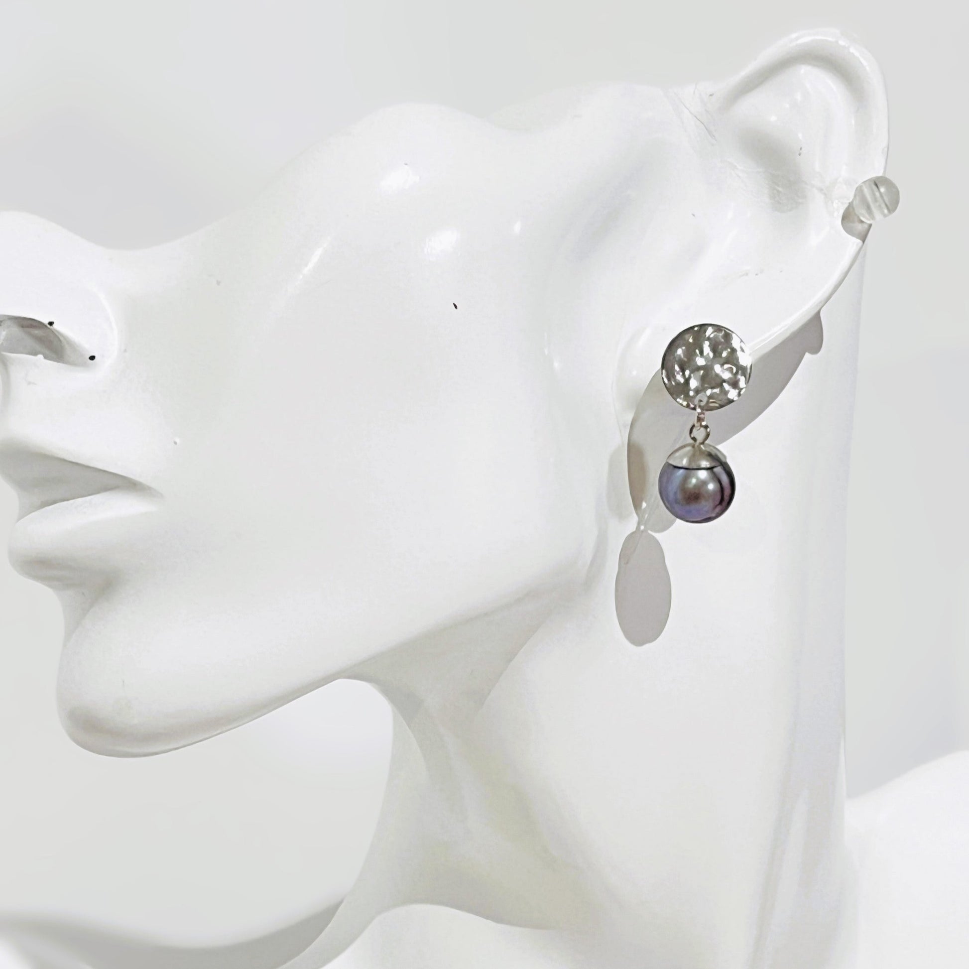 Delicado Aretes de Perlas Tahiti - K.Beloved LLC