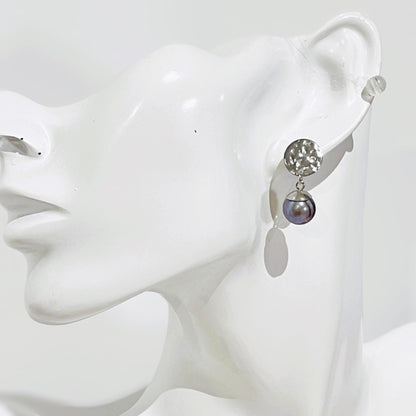 Delicado Aretes de Perlas Tahiti - K.Beloved LLC