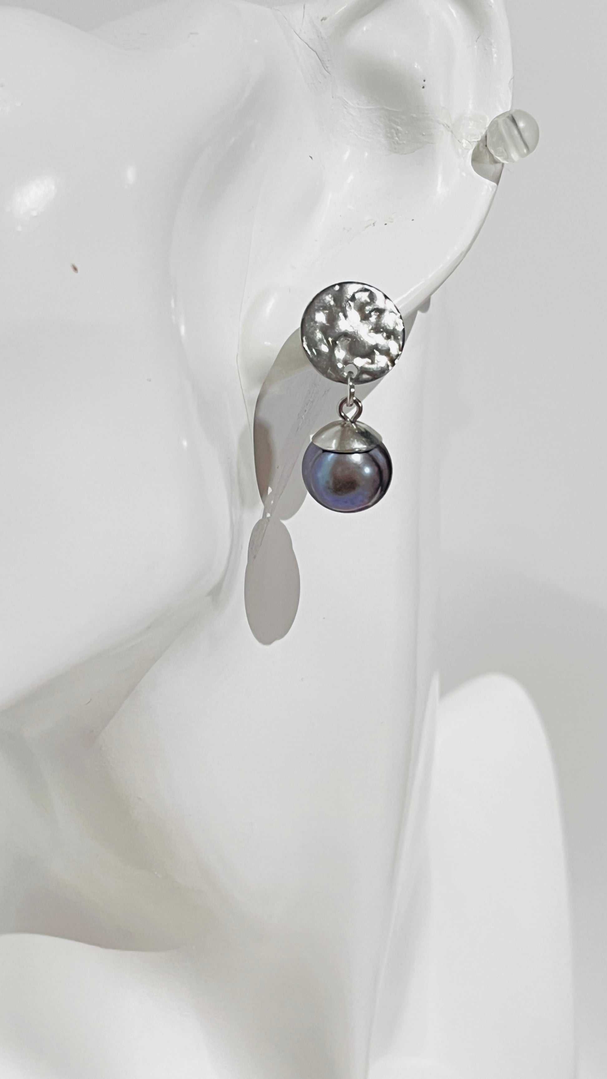 Delicado Aretes de Perlas Tahiti - K.Beloved LLC