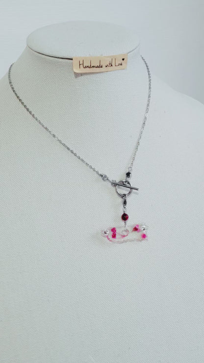 Dos estilo en Un mismo Collar, Collar en Acero Inoxidable con Dije con Mapa De P.R. en Resina con Flores secas  y otro dije en Resina con Flor seca color rosa